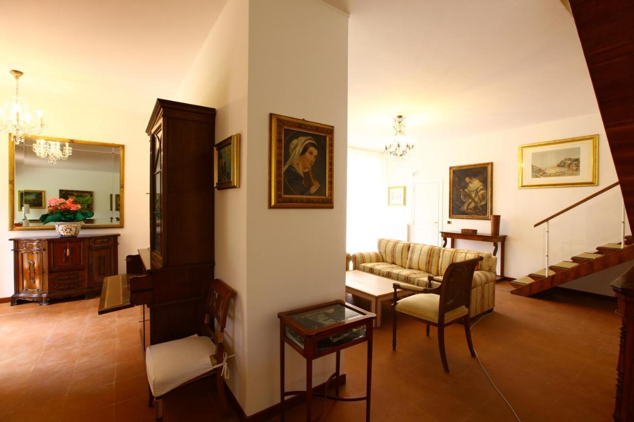 Villa Vanessa Фреджене Екстериор снимка